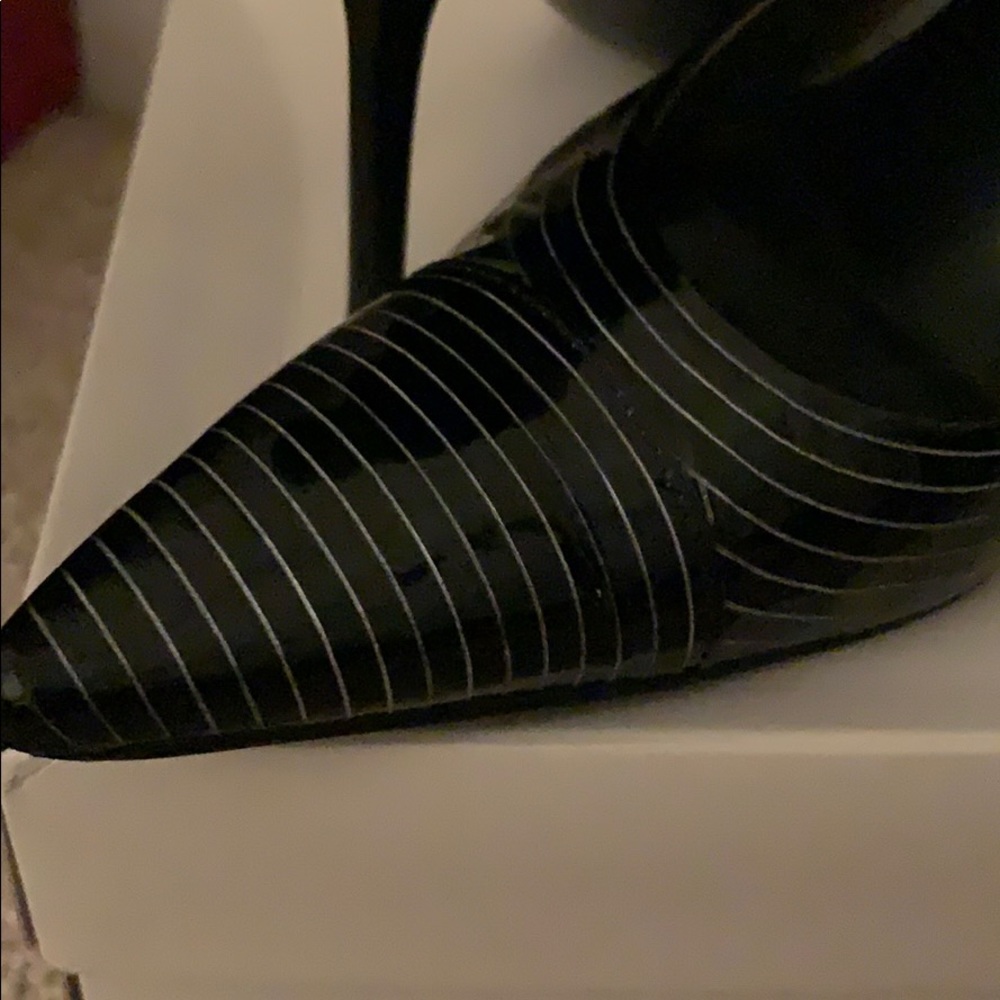 Heels - Picture 3 of 3